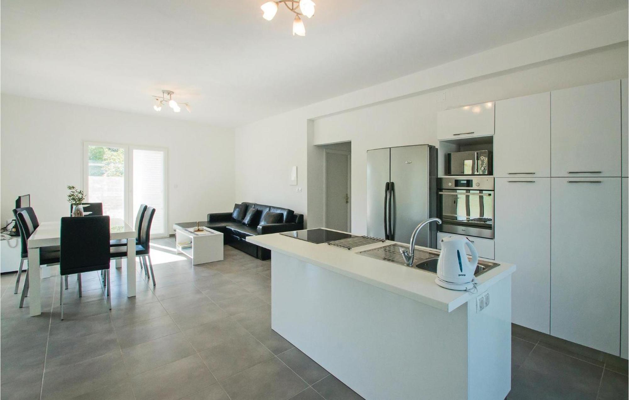 Stunning Apartment In Grscica With Kitchen Prizba Exterior foto